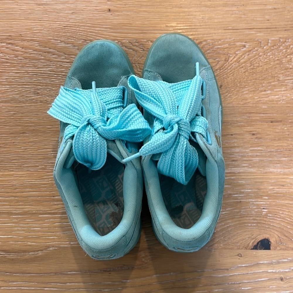 Puma women shoes, 8.5 size, normal wear. - Picture 5 of 6